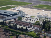 Flughafen Bozen: Land redet sich machtloser, als es ist