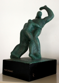 L. Dellago - &#039;Antersasc&#039;-Skulptur überreicht